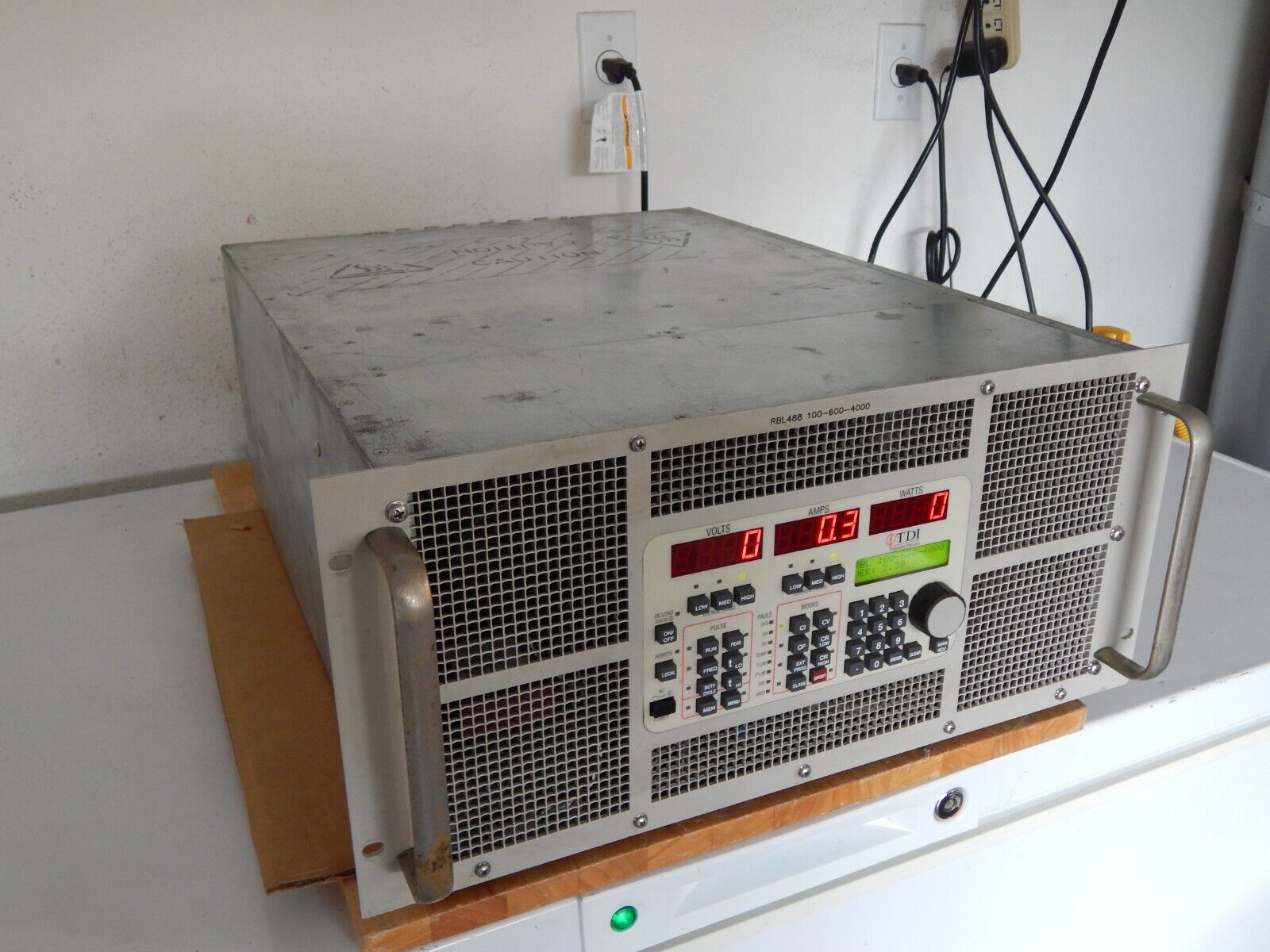 RBL488 100-600-4000 Electronic Load 100V 600A 4000W (5 In Stock) RBL488 100-600-4000 Electronic Load 100V 600A 4000W (5 In Stock)